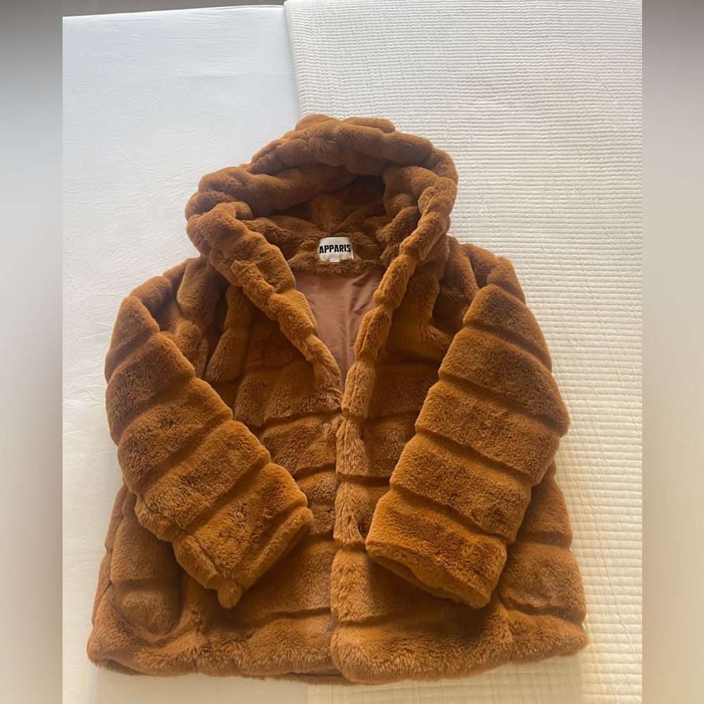 Apparis Goldie Coat